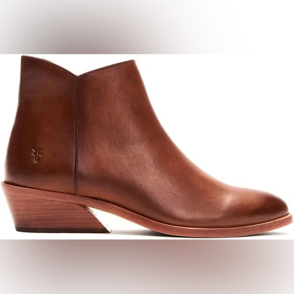 Frye Shoes - Frye Farrah Inside Zip Size 8